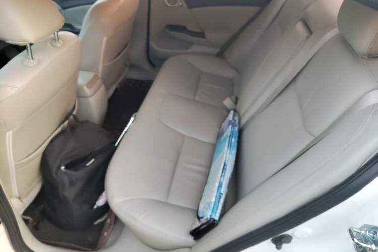 Used Honda Civic 2013 10th Anniversary 1.8L Automatic Comfort Version
