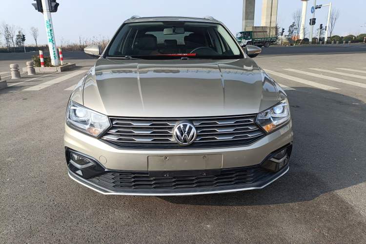 Used Volkswagen C-TREK 2018 1.5L Automatic Comfort Model
