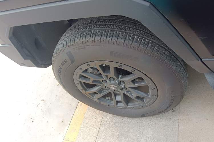 Used  917 2023 Range-Extended Base Model
