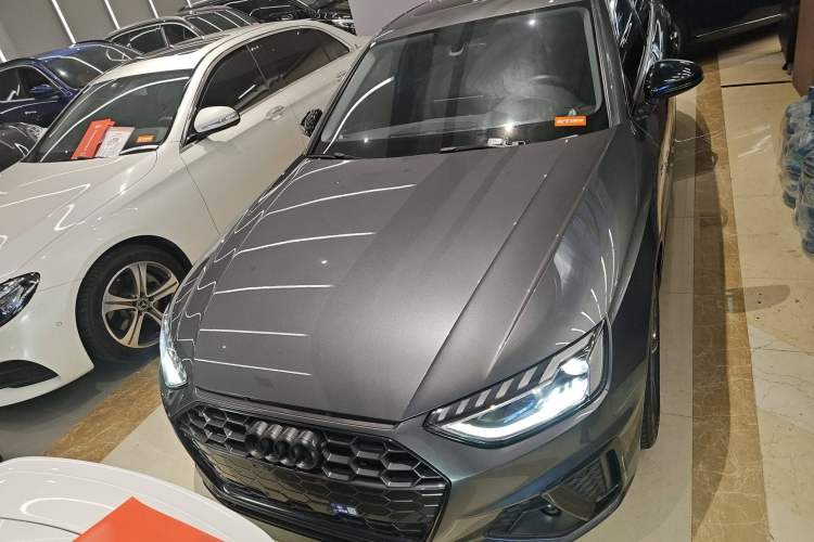 Used Audi A4L 2022 40 TFSI Fashion Dynamic Model
