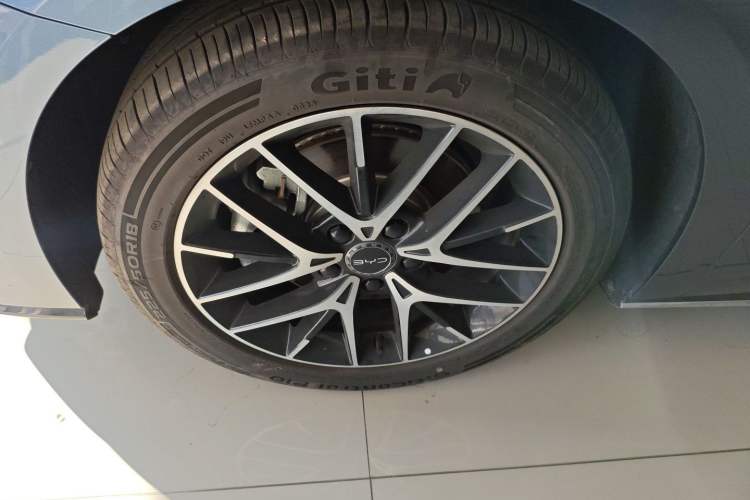 Used BYD Seal 07 DM-i 2025 Intelligent Driving Version DM-i 1.5T 125 km Range Flagship Edition
