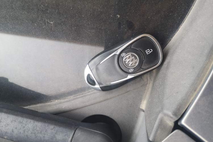 Used Buick GL6 2019 18T 6-Seater Connected Luxury Version China VI Standard