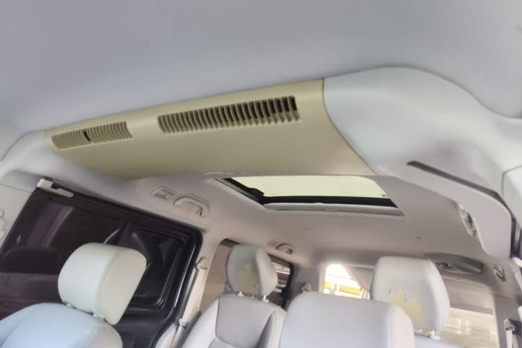 Used  Refine M5 2016 2.0T Gasoline Automatic Business Edition