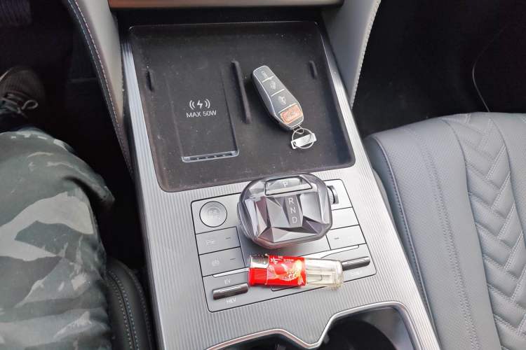 Used BYD Song L DM-i 2025 Intelligent Driving Version 112 km Beyond-Range Type
