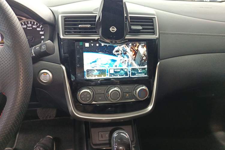 Used Nissan Tiida 2024 1.6L CVT Smart Drive Edition
