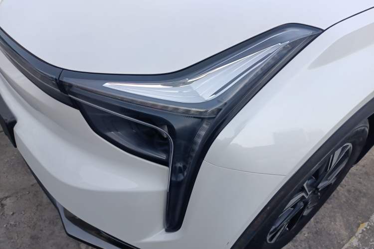 Used NETA U 2023 NETA U-Ⅱ 400 U Show Edition – Lithium Iron Phosphate
