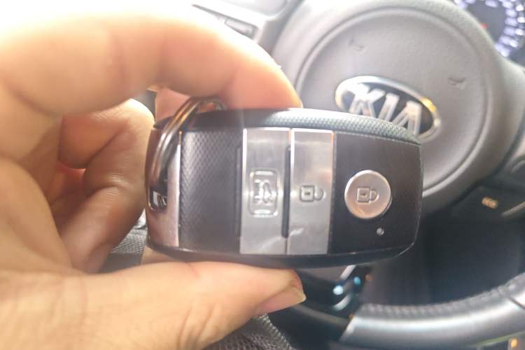 Used Kia K5 2015 2.0L Automatic LUX
