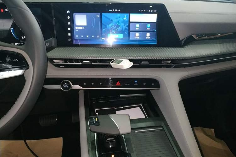 Used Changan CS75 PLUS 2022 2nd Generation 1.5T Automatic Prestige Version
