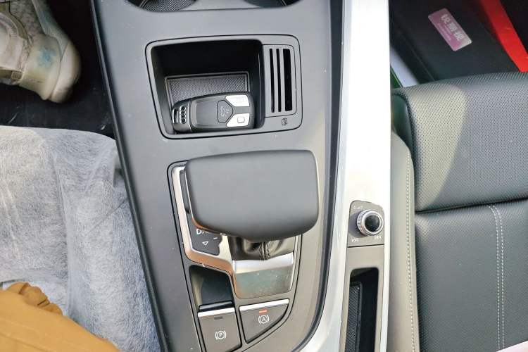 Used Audi A4L 2024 40 TFSI Fashion Dynamic Model