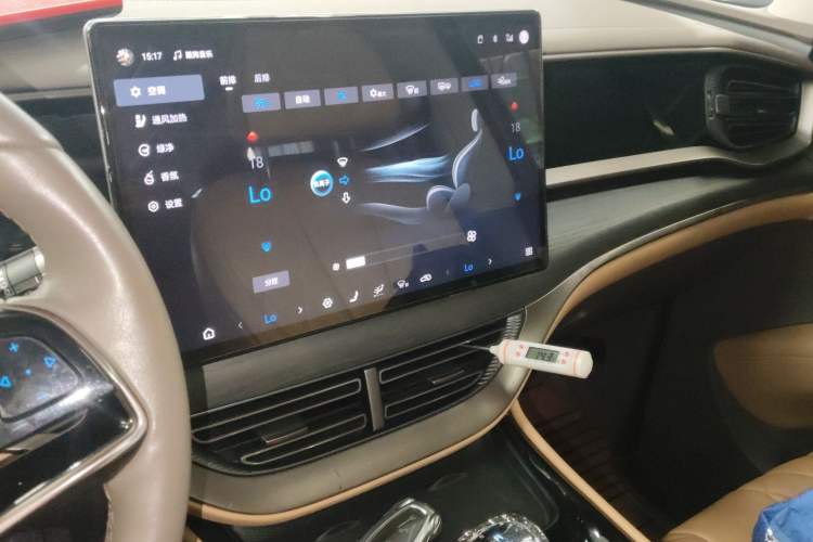 Used Denza D9 2022 DM-i 970 Four-Wheel Drive Prestige Model
