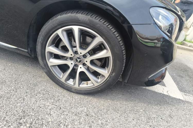 Used Mercedes-Benz E-Class 2019 E 260 L