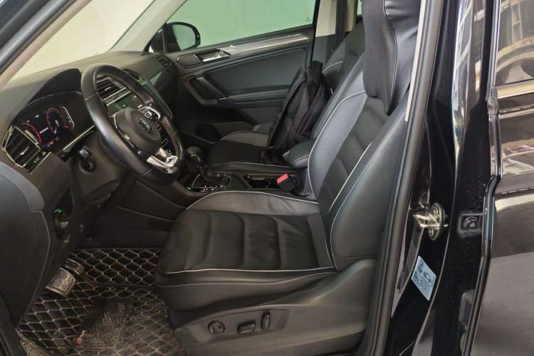 Used Volkswagen Tiguan L 2021 330TSI Automatic Two-Wheel Drive R-Line Flagship Edition
