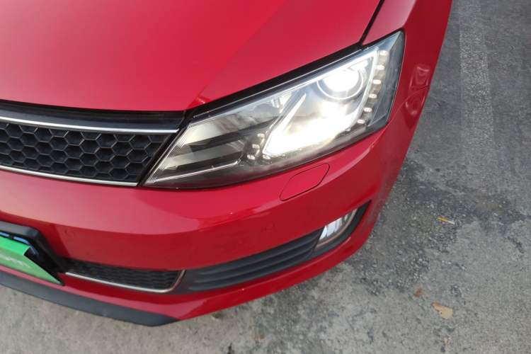 Used Volkswagen Sagitar 2013 2.0 TSI GLI
