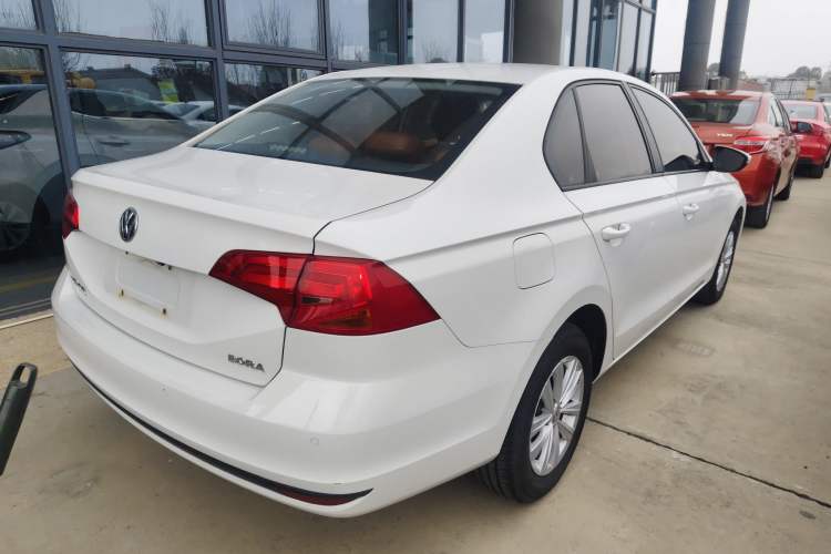 Used Volkswagen Bora 2017 1.6L Automatic Fashion Model