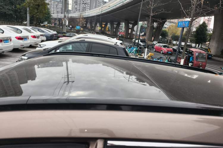 Used Hyundai Santa Fe 2013 2.4L Automatic Two-Wheel Drive Smart Version
