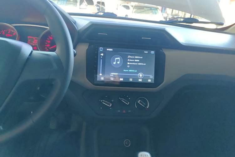 Used Wuling Hongguang 2019 1.5L S Standard Version China VI LAR
