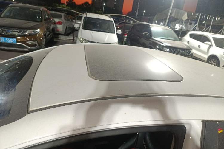 Used Hyundai Elantra 2016 1.6L Automatic ZhiXuan – Elite Version
