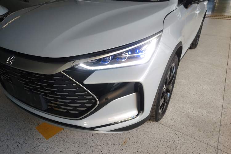 Used BYD Tang New Energy 2024 DM-i Glory Edition 112KM Flagship Model
