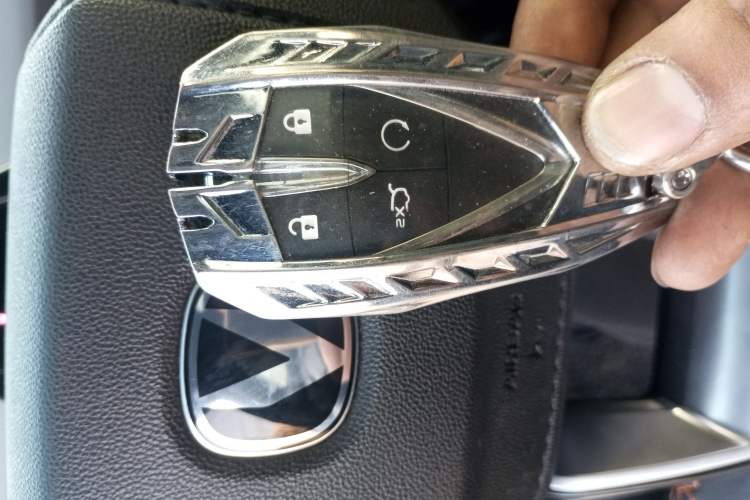 Used Changan UNI-V 2022 1.5T Prestige Version
