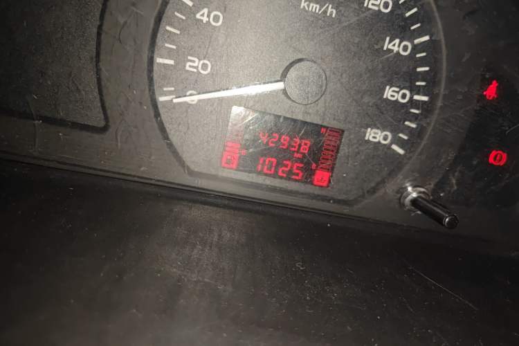 Used Wuling Rongguang S 2021 1.2L Standard Model Window-Sealed Car with Air Conditioning 2 Seats LSI
