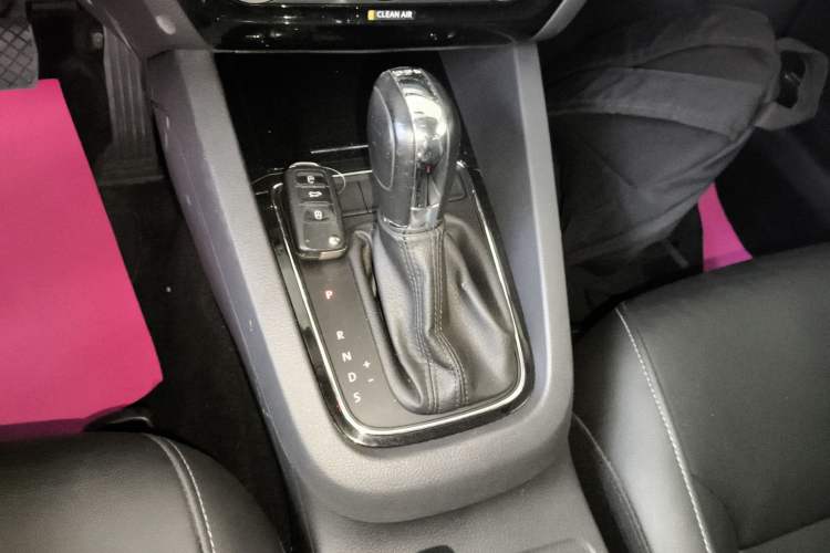 Used Volkswagen Sagitar 2017 230TSI Automatic Comfort Version