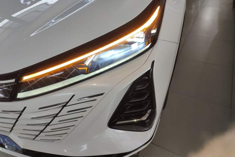 Used Changan CS75 PLUS 2024 3rd Generation Champion Edition 1.5T Intelligent Drive Dynamic Model