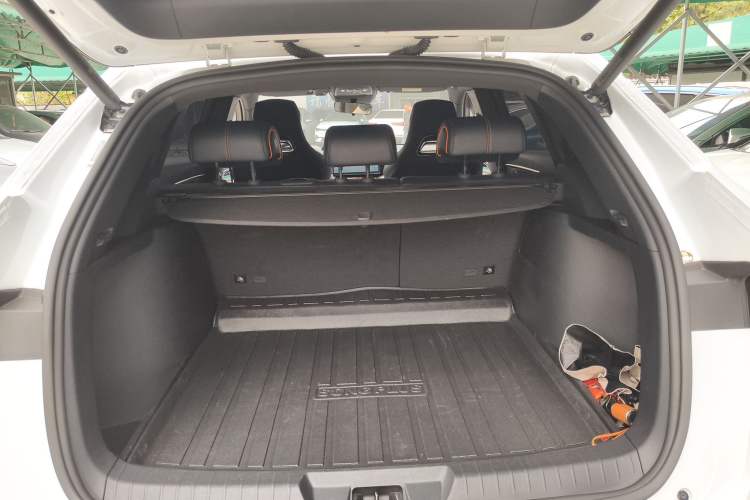 Used BYD Song PLUS New Energy 2024 Honor Edition EV 520km Premium Model
