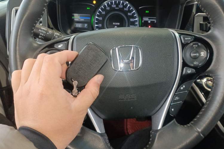 Used Honda Elysion 2019 2.0L Hybrid Supreme Edition
