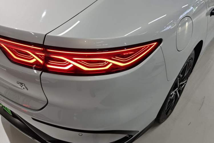 Used BYD Han 2025 DM-i 125KM Prestige Model
