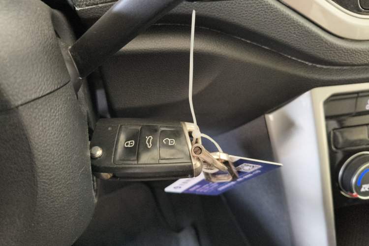 Used Volkswagen T-ROC 2019 230TSI DSG Two-Wheel-Drive Advanced Version China VI Standard
