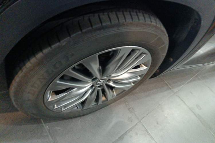 Used Toyota Highlander 2024 2.5L Smart Electric Hybrid Dual-Engine Four-Wheel Drive Prestige Version – 7 Seats
