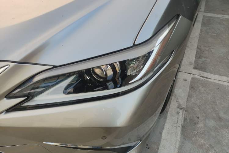 Used Lexus ES 2020 200 Excellence Edition