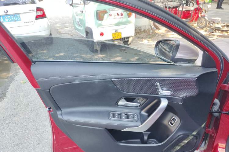 Used Mercedes-Benz A-Class 2021 A 200 L Sport Sedan Fashion Model
