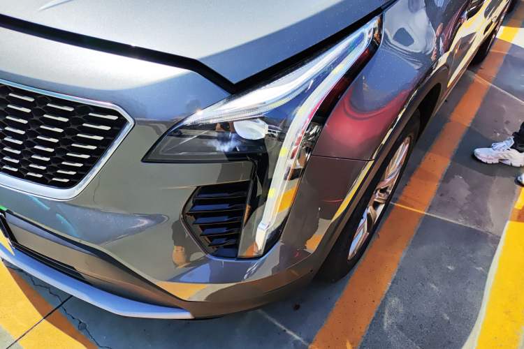 Used Cadillac XT4 2018 28T Two-Wheel Drive Leading Version
