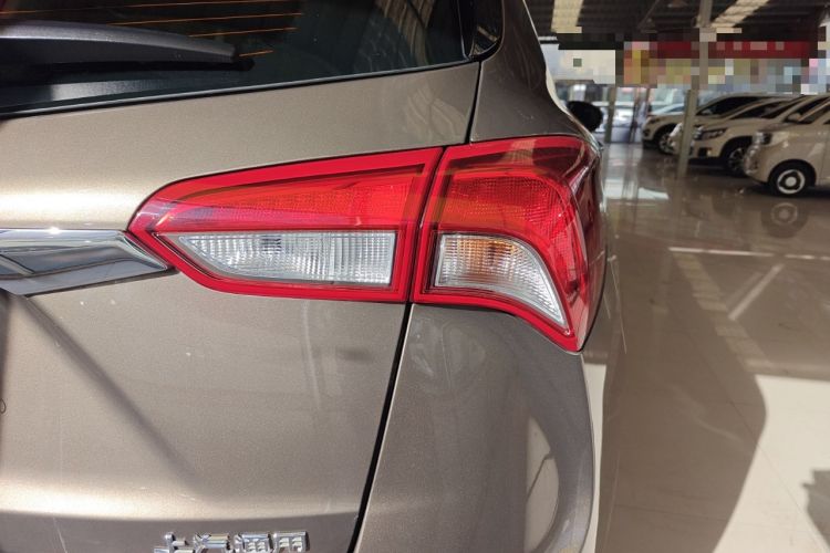 Used Buick Envision 2018 20T Two-Wheel-Drive Elite Model
