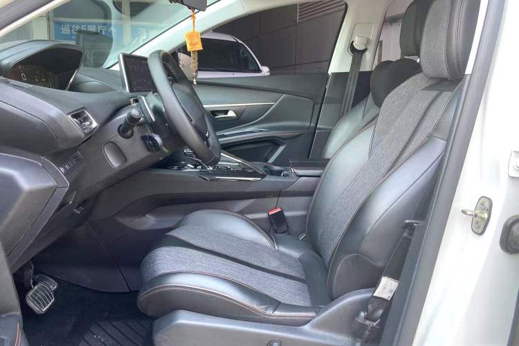 Used Peugeot 5008 2017 380THP 7-Seater Elite Edition
