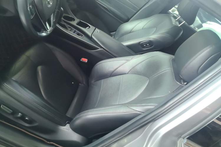 Used Toyota Avalon 2022 Dual-Engine 2.5L Luxury Edition
