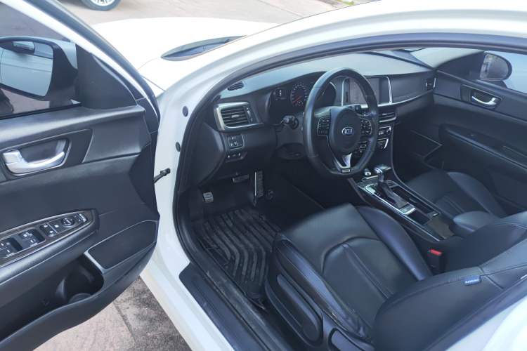 Used Kia K5 2016 1.6T Automatic LUX
