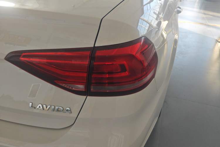 Used Volkswagen Lavida 2019 Lavida Start 1.5L Automatic Trendy Version China VI Standard