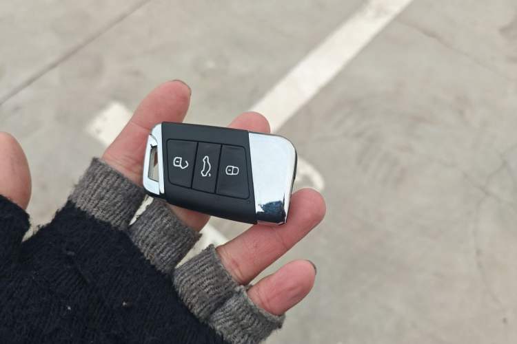 Used Volkswagen Magotan 2017 330TSI DSG Luxury Model
