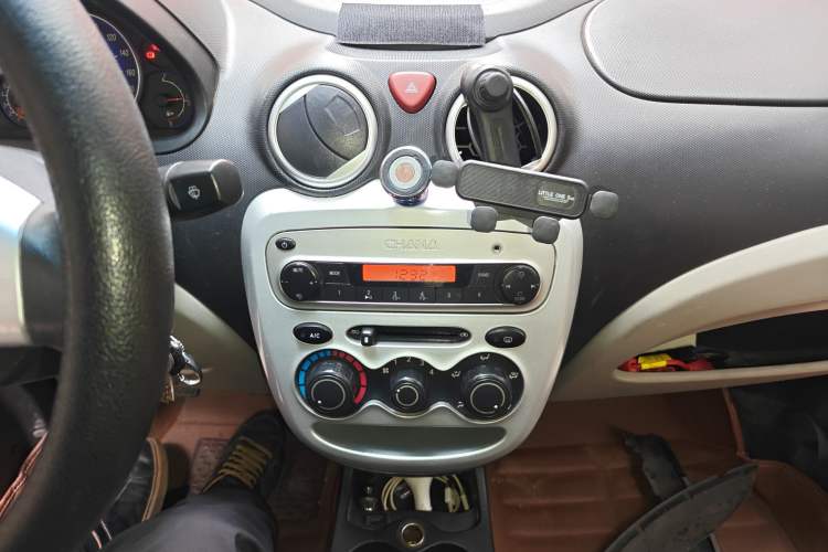 Used Changan Benni mini 2012 1.0L Manual Fashion Edition China IV Standard