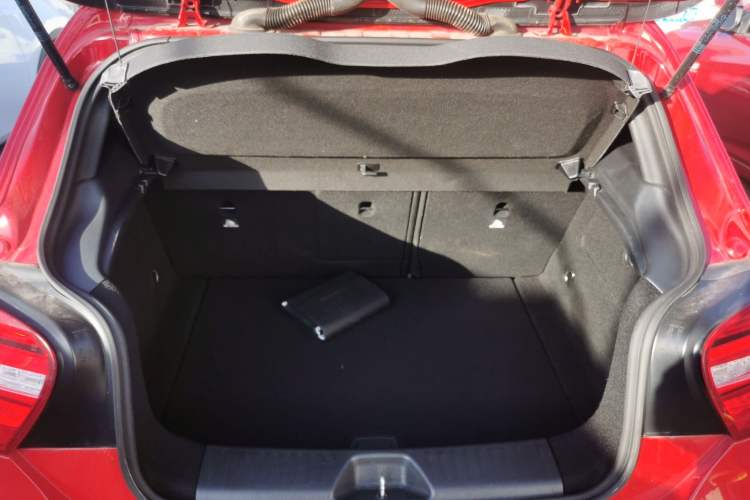 Used Mercedes-Benz A-Class 2015 A 200 Fashion Model
