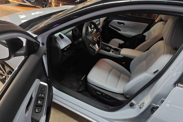 Used Nissan Sylphy 2023 Super Hybrid Electric Drive Ultra-Luxury Model
