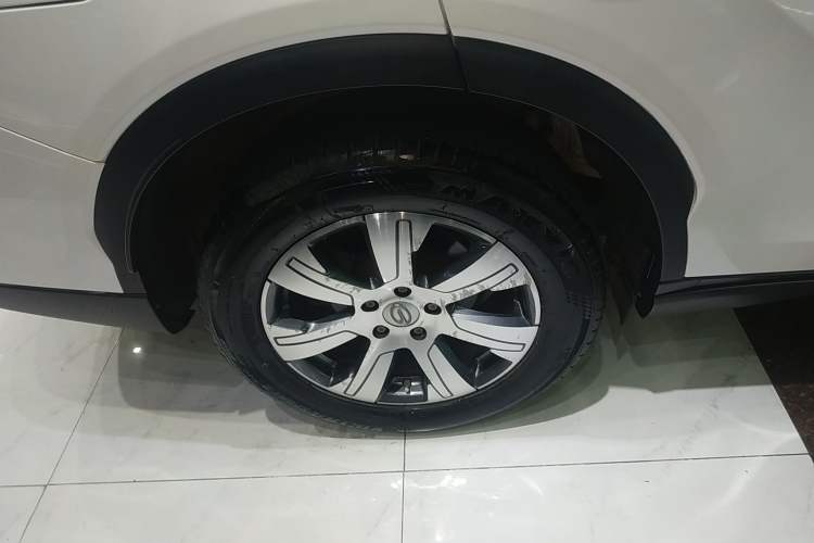 Used GAC Trumpchi GS7 2017 320T Two-Wheel-Drive Luxury Smart Connectivity Model
