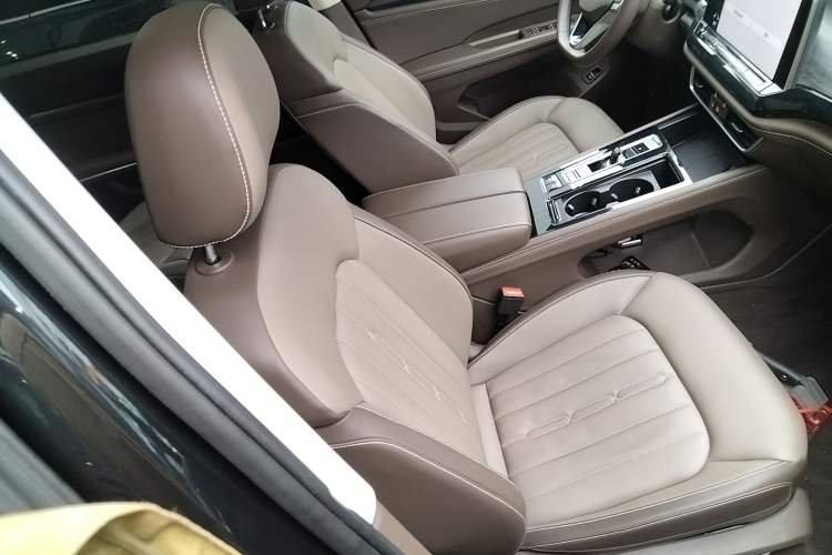 Used Volkswagen Viloran 2024 330TSI Luxury Edition