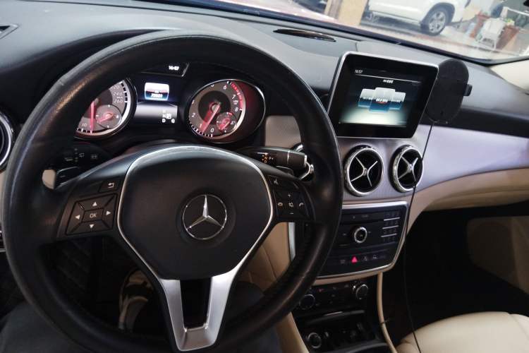 Used Mercedes-Benz GLA 2016 GLA 200 Sport Edition
