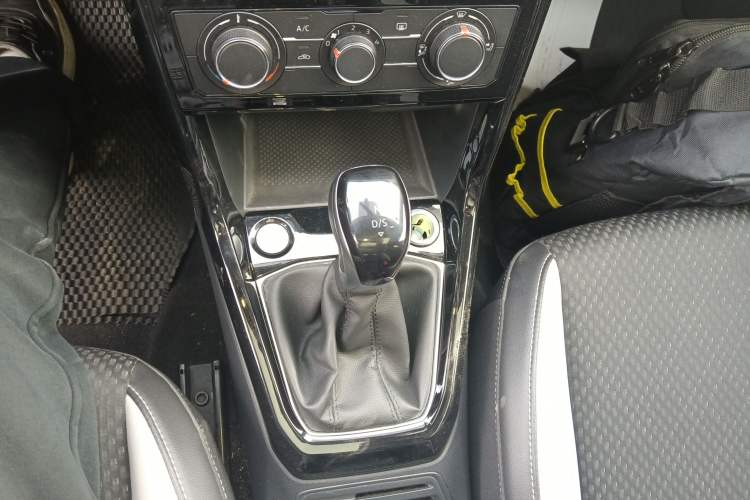 Used Volkswagen Tacqua 2023 200TSI DSG Joy-Connect Edition