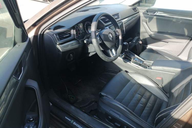 Used Skoda Superb 2016 TSI330 DSG Smart Drive Edition