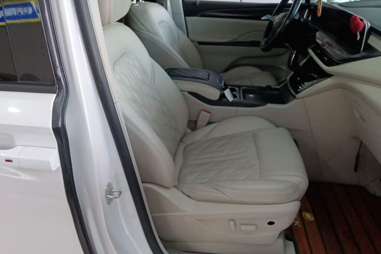 Used Buick GL8 2020 ES Land Cruiser 653T Comfort Edition
