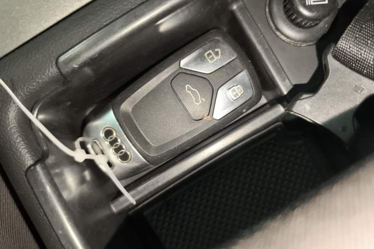 Used Audi A4L 2017 Plus 40 TFSI Ambition Model
